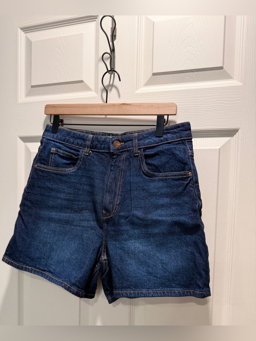 Zara Denim Shorts Size 8 Medium Wash High Rise Jean Shorts Classic Casual - Picture 4 of 10